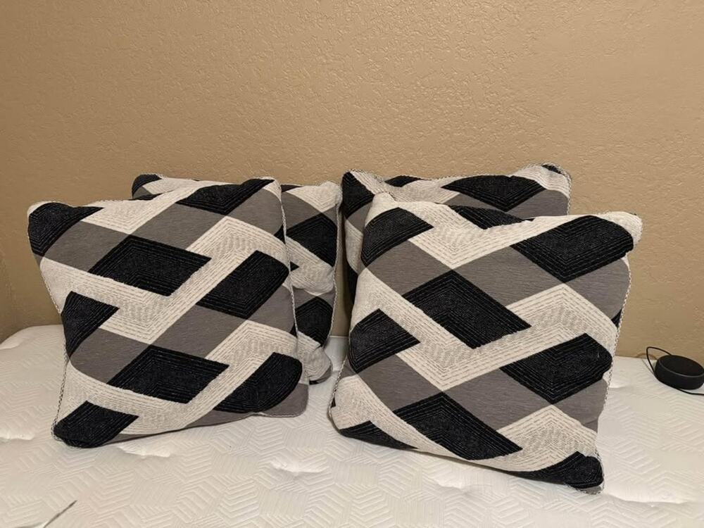New Pillows 22 x 22